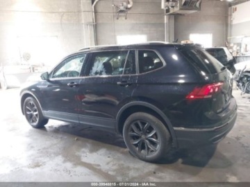 Volkswagen Tiguan II 2022 Volkswagen Tiguan 2022 Volkswagen Tiguan 2.0T SE 4MOTION 2.0 Benzyna 184KM, zdjęcie 3