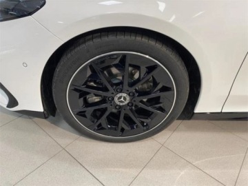 Mercedes CLA C118/X118 2026 MERCEDES-BENZ CLA 220 4-Matic AMG Line 1.5 (190KM) 2026, zdjęcie 4