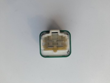 MAZDA 626 PREMACY RELÉ 0567009471 (P54)