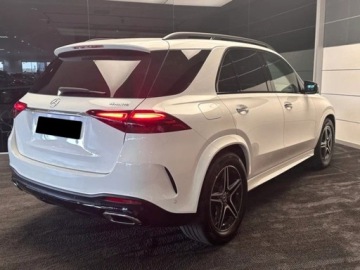 Mercedes GLE V167 SUV Facelifting 3.0 450d 367KM 2025 MERCEDES-BENZ GLE 450 d 4-Matic AMG Line 3.0 (367KM) 2025, zdjęcie 1