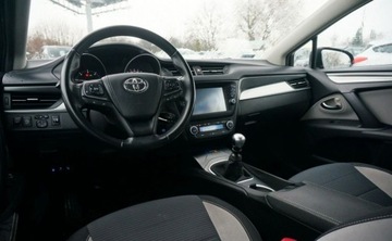 Toyota Avensis III Wagon Facelifting 2015 2.0 D-4D 143KM 2018 Toyota Avensis 2.0 D-4D143 KM Premium Salon PL..., zdjęcie 15