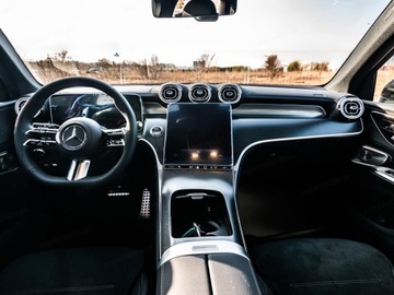Mercedes GLC C254/X254 Coupe 2.0 220d 197KM 2025 MERCEDES-BENZ GLC 220 d 4-Matic AMG Line 2.0 (197KM) 2025, zdjęcie 5