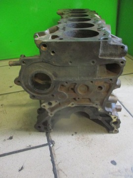 BLOK MOTORU SPODEK 2.8TD NISSAN PATROL Y60 GR