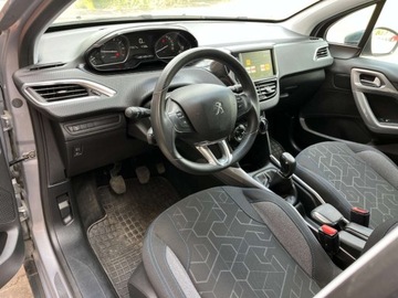 Peugeot 2008 I SUV Facelifting 1.2 PureTech 82KM 2018 Peugeot 2008 1.2 benzyna 82 KM zarejestrowany w PL zadbany mozliwa zam, zdjęcie 7