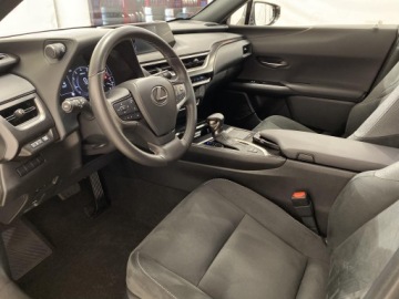 Lexus UX Crossover 200 171KM 2022 Lexus UX 200 GPF Business Edition 2WD 200 GPF Busi, zdjęcie 2