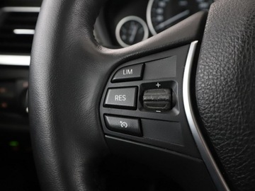 BMW Seria 4 F32-33-36 Coupe Facelifting 420d 190KM 2018 BMW 420 2.0d Automat xDrive Luxury Line Navi, zdjęcie 30