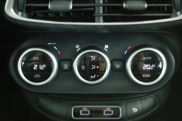 Fiat 500X Crossover Facelifting 1.0 Firefly 120KM 2020 Fiat 500X 1.0 FireFly, Skóra, Navi, Klima, zdjęcie 12