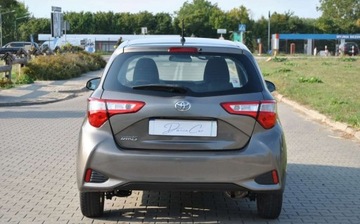 Toyota Yaris III Hatchback 5d Facelifting 2017 1.0 VVT-i 72KM 2020 Toyota Yaris GWARANCJA, 2020r, 1.0 Benzyna, Niski przebieg, Bogate wyposaz, zdjęcie 19