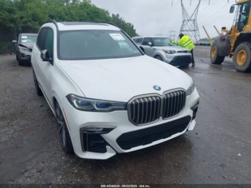 BMW X7 2020 BMW X7 M50i sports activity vehicle 4.4 Benzyna 523KM, zdjęcie 2