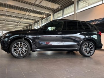 BMW X5 G05 SUV Facelifting 3.0 30d 298KM 2026 BMW X5 xDrive30d Sport Suv 3.0 (298KM) 2026, zdjęcie 1