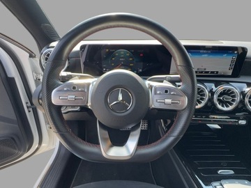 Mercedes Klasa A W177/V177 Hatchback Facelifting 1.3 180 136KM 2022 Mercedes-Benz A 180, zdjęcie 10