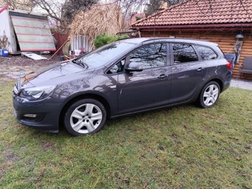 Opel Astra J Sports Tourer Facelifting 1.4 Turbo ECOTEC 120KM 2014 Opel Astra 1.4 Turbo Energy 120KM 2014r, zdjęcie 13
