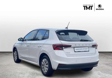 Skoda Fabia IV 1.0 TSI 95KM 2022 Skoda Fabia AMBITION 1.0 TSI 95 KM Klimatyzacja Czujniki LED ASO, zdjęcie 2