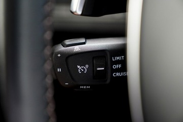 Peugeot 5008 II Crossover Facelifting 1.6 PureTech 180KM 2022 Peugeot 5008 GT kamera Skora adc Nawi PANORAMA bli, zdjęcie 32