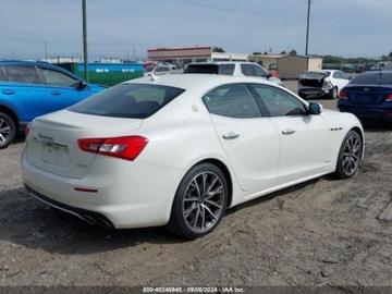 Maserati Ghibli III 2019 Maserati Ghibli S Granlusso 2019 3.0l 3.0 Benzyna 424KM, zdjęcie 2