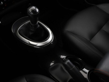 Nissan Juke I SUV Facelifting 1.2 DIG-T (Euro 6) 115KM 2017 Nissan Juke skóra, navi, multifunkcja, el. szyby, zdjęcie 28