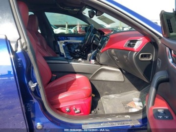 Maserati Ghibli III 2018 Maserati Ghibli S Q4 Gransport 2018 3.0l 3.0 Benzyna 424KM, zdjęcie 3