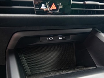 Volkswagen Golf VIII Variant 2.0 TDI 115KM 2022 VOLKSWAGEN Golf 2.0 TDI SCR Life Combi 115KM 2022, zdjęcie 14