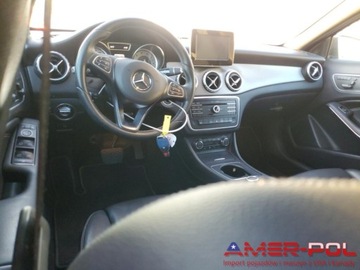 Mercedes GLA I 2017 Mercedes-Benz GLA 250_4MATIC_2.0 L_208 km_2017r 2.0 Benzyna 208KM, zdjęcie 6