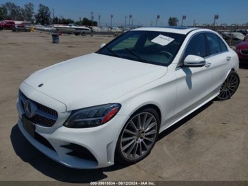 Mercedes Klasa C W205 2020 Mercedes-Benz Klasa C 2020 Mercedes-Benz C-Class C 300 Sedan 2.0 Benzyna, zdjęcie 1