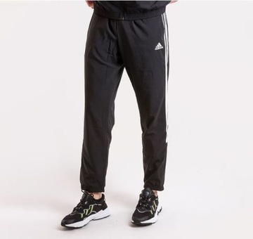 Spodnie dresowe ADIDAS 3S Light Woven M K4239