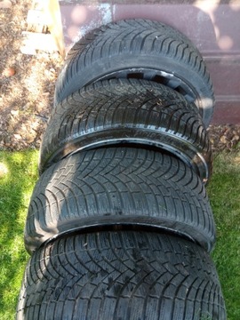 ALFA GIULIETTA RÁFKY KOLA PNEUMATIKY R18