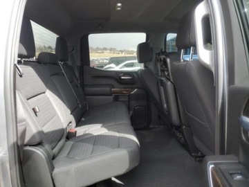  GMC Sierra 2021, 5.3L, 4x4, K1500 ELEVATION, od ubezpieczalni 5.3 Benzyna, zdjęcie 8