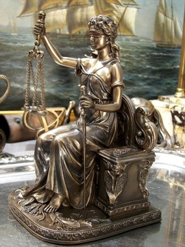 ТЕМИДА НА ТРОНЕ ПОДАРОК ​​СУДЬЕ, ПРОКУРОРУ