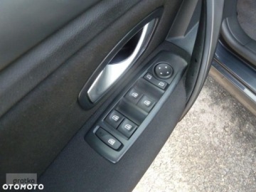 Renault Laguna III Hatchback 2.0 16v 140KM 2009 Renault Laguna Renault Laguna III NAVI PL Klimatronik Tempomat Parktronik, zdjęcie 10