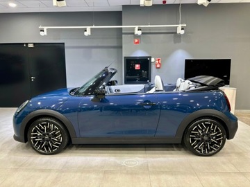 Mini Mini F65/F66/J01 Cooper 3D 2.0 204KM 2025 MINI [BMW] Mini Cooper S Linia Favoured 2.0 (204KM) 2025, zdjęcie 1