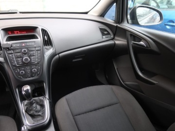 Opel Astra J Sedan 1.6 Twinport ECOTEC 115KM 2015 Opel Astra 1.6 16V, Salon Polska, GAZ, Klima, zdjęcie 7