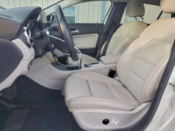 Mercedes GLA I 2019 Mercedes-Benz GLA 2019 MERCEDES-BENZ GLA 250 4MATIC 2.0 Benzyna 224KM, zdjęcie 6