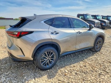 Lexus NX II 2022 Lexus NX 350 2022 2.4 Benzyna 275KM, zdjęcie 3
