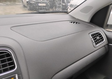 Volkswagen Polo V 2015 Volkswagen Polo 2015r, 1.2 Benzyna. Lekko uszkodzony prawy bok. Jezdzi., zdjęcie 14