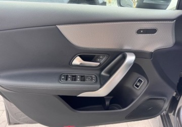 Mercedes Klasa A W177/V177 2022 Mercedes-Benz Klasa A Auto jak nowe z gwarancjaAMGfull ledalu18hybryd 218KM, zdjęcie 13