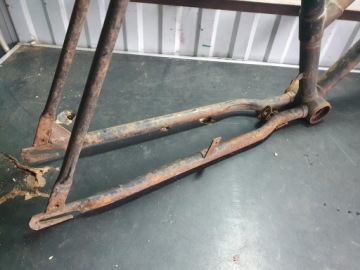 СТАРЫЙ АНТИЧНЫЙ ПОЛЬСКИЙ ВЕЛОСИПЕД PREDOM РАМА ROMET