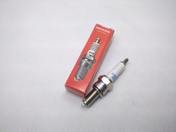 Свеча зажигания Honda CBR 125 JC34 04-06 CR9E оригинал