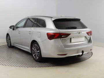 Toyota Avensis III Wagon Facelifting 2015 2.0 D-4D 143KM 2015 Toyota Avensis 2.0 D-4D, Salon Polska, Navi, zdjęcie 3