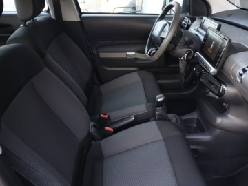 Citroen C4 Cactus Crossover 1.2 PureTech 82KM 2016 Citroen C4 Cactus 1.2 PureTech, Salon Polska, zdjęcie 8