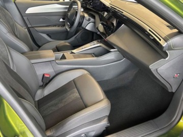 Peugeot 408 II Fastback Plug-In 1.6 Plug-In Hybrid 240KM 2026 Od ręki - GT Exclusive e-DCS7 1.6 Plug-in Hybrid 240KM, zdjęcie 6