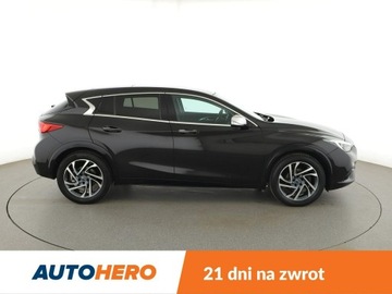 Infiniti Q30 1.6T 156KM 2019 Infiniti Q30 Luxe automat panorama kamera360 navi, zdjęcie 8