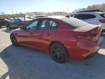 Alfa Romeo Giulia II Sedan 2.0 TBi 280KM 2017 Alfa Romeo Giulia Ti Q4 2017 2.0l 2.0 Benzyna 280KM, zdjęcie 1