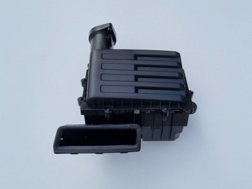 VW PASSAT B8 GOLF VII 2.0TDI OBUDOWA FILTRA POWIETRZA 5Q0129607AA