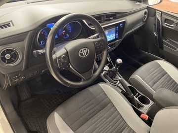 Toyota Auris II Hatchback 5d Facelifting 1.6 Valvematic 132KM 2015 Toyota Auris 1.6 Comfort II (2012-) Toyota Auris 1, zdjęcie 9