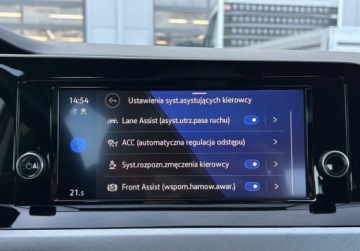 Volkswagen Golf VIII Variant 1.5 TSI 130KM 2021 Volkswagen Golf Variant Variant Life, ACC, Ladowarka indukcyjna, Ambiente,, zdjęcie 26