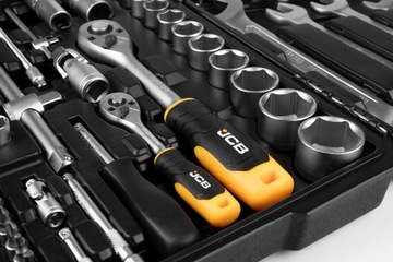 НАБОР ИНСТРУМЕНТОВ БИТЫ С ТРЕПОЧКАМИ КЛЮЧИ 82 ЭЛЕМЕНТА. JCB 1/4