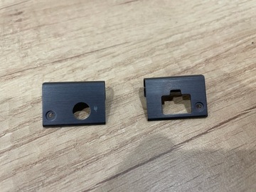Zaślepki zawiasów Dell 5480 Komplet Prawy + Lewy