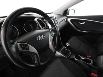 Hyundai i30 II Hatchback 5d 1.4 MPI 100KM 2015 Hyundai i30 navi klima auto grzane fotele czujniki, zdjęcie 13