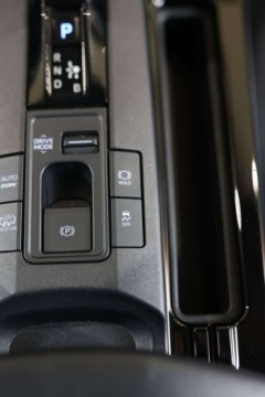 Toyota Prius V (XW60) 2.0  Hybrid Dynamic Force Plug-in 223KM 2023 Toyota Prius Plug-in Hybrid 2.0 Hybryda Plug-in 223KM, zdjęcie 7