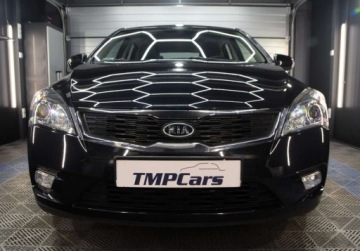 Kia Ceed I Hatchback 5d Facelifting 1.6 DOHC CVVT 126KM 2012 Kia Ceed Polski salon _ 1.6 benzyna 125 KM _ Klimatyzacja _ opony wielosez, zdjęcie 10